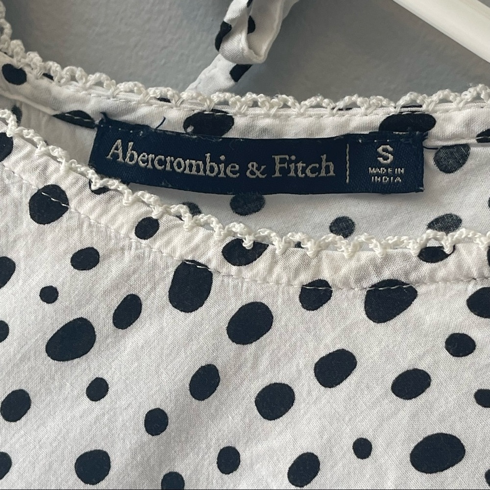 🍂 3/$20 EUC Tie-Back Cropped Blouse by Abercrombie and Fitch